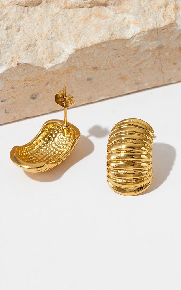 ANTONELLA CURVE GOLD EARRINGS