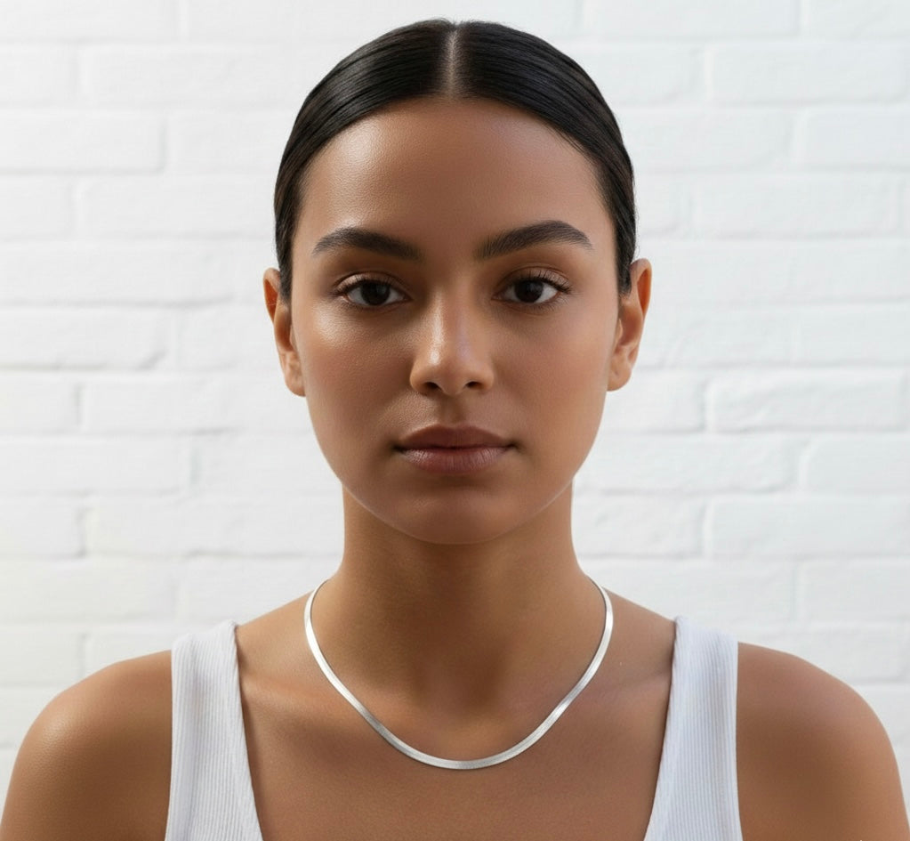 HERRINGBONE SNAKE SILVER NECKLACE