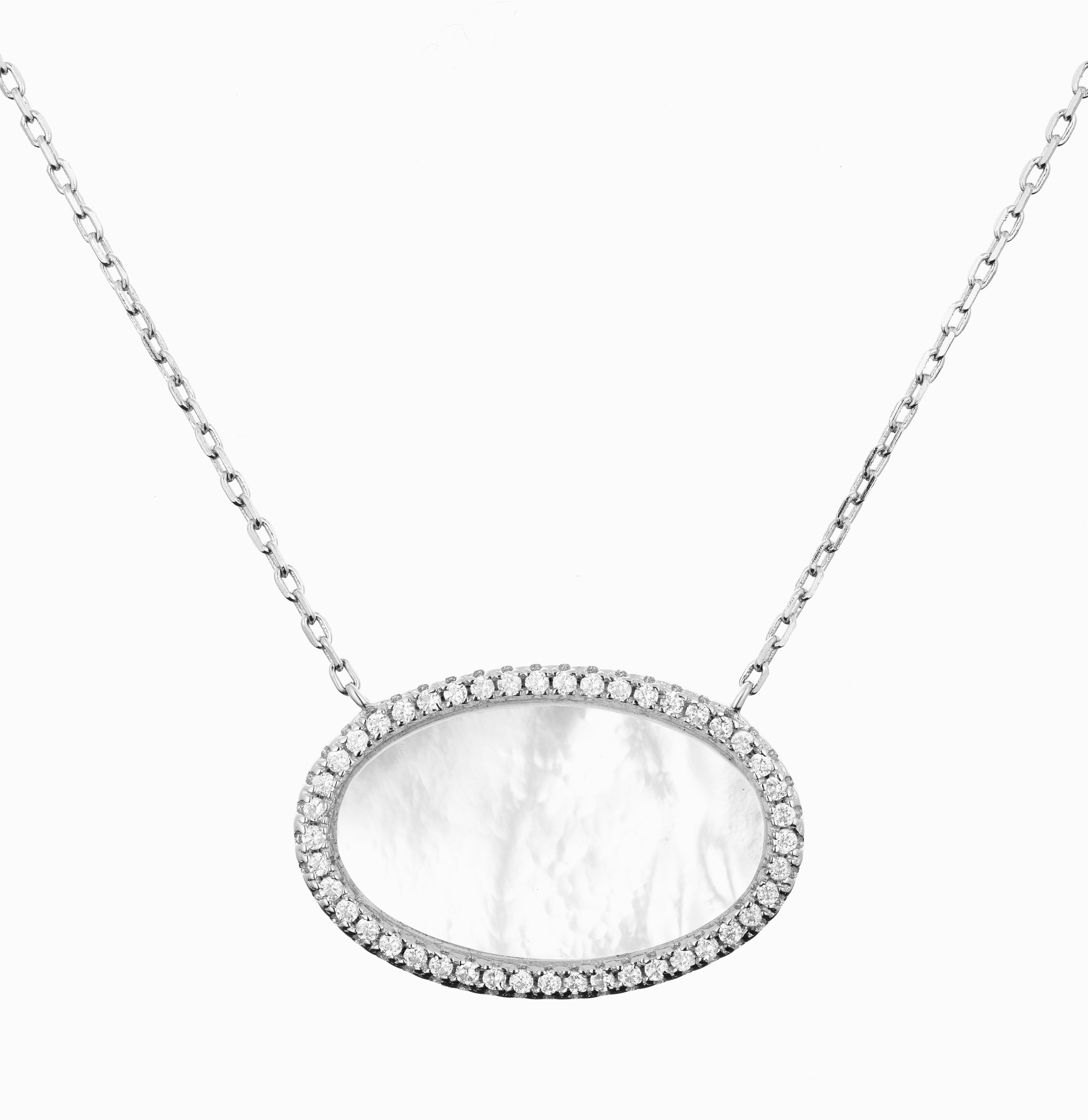 Oval mother of pearl necklace