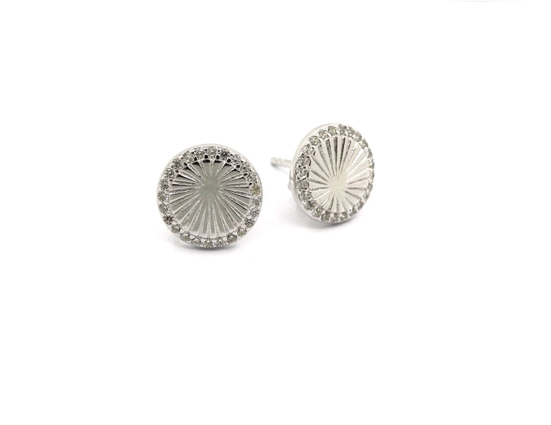 Paris disc studs 